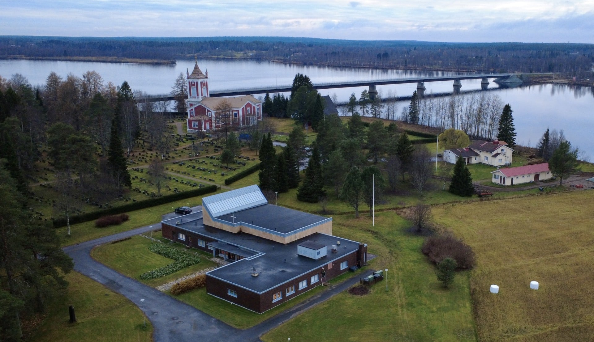 Ilmakuva Tervolan seurakuntakeskuksesta